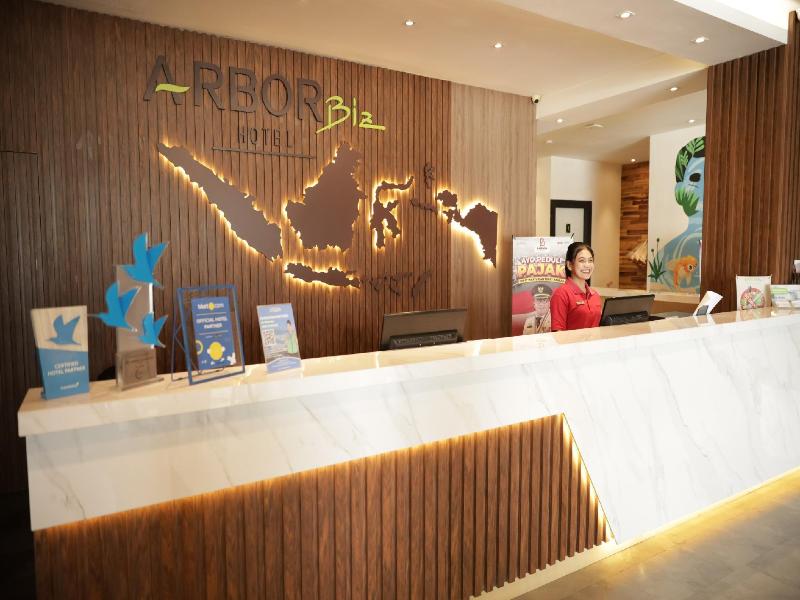 Arbor Biz Hotel - Lobi