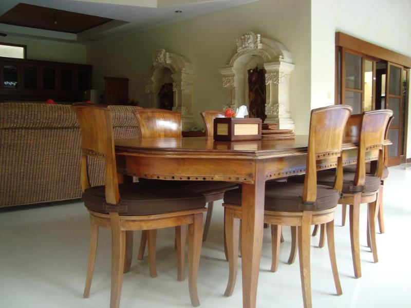 Bali Emerald Villas - Oda