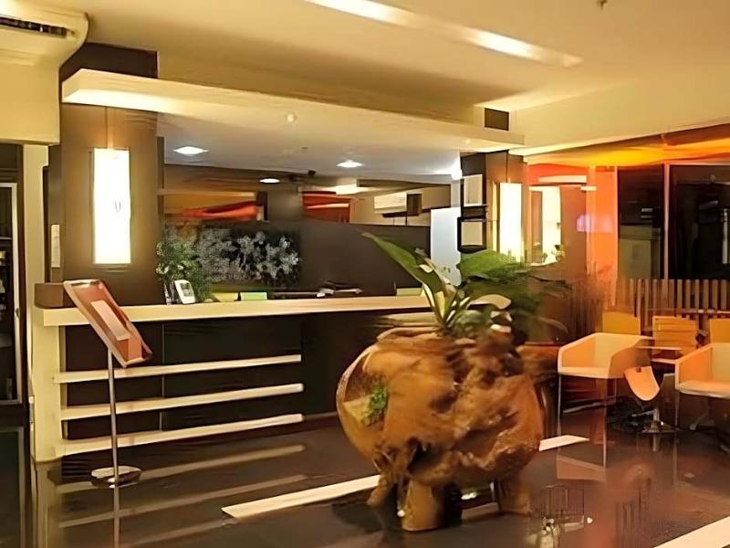 Bamboo Inn Hotel & Cafe - Genel