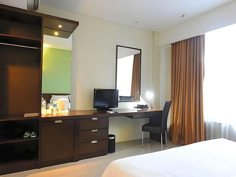 Bamboo Inn Hotel & Cafe - Genel