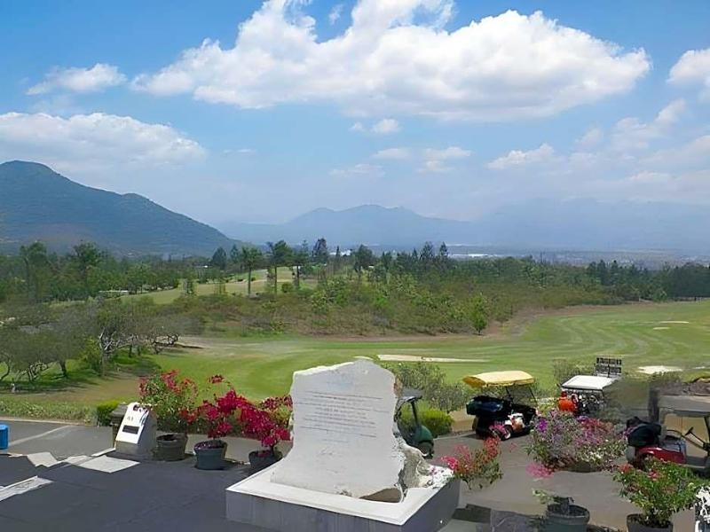 Jatinangor National Golf & Resort - Genel