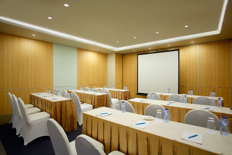 Batiqa Hotel & Apartments Karawang - Toplantı