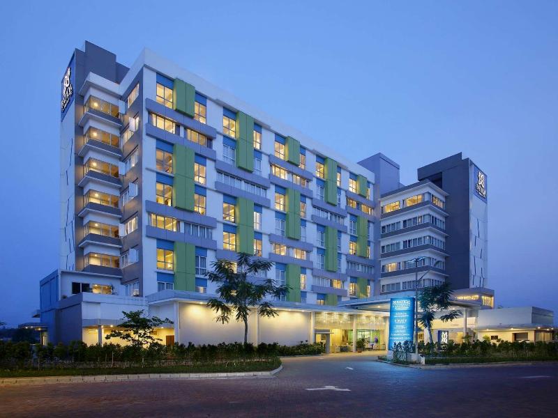 Batiqa Hotel & Apartments Karawang - Genel