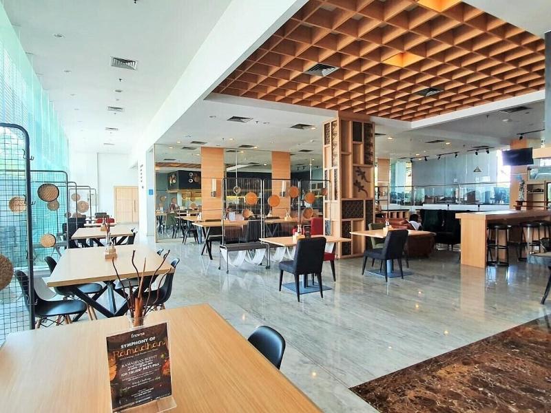 Batiqa Hotel & Apartments Karawang - Restoran