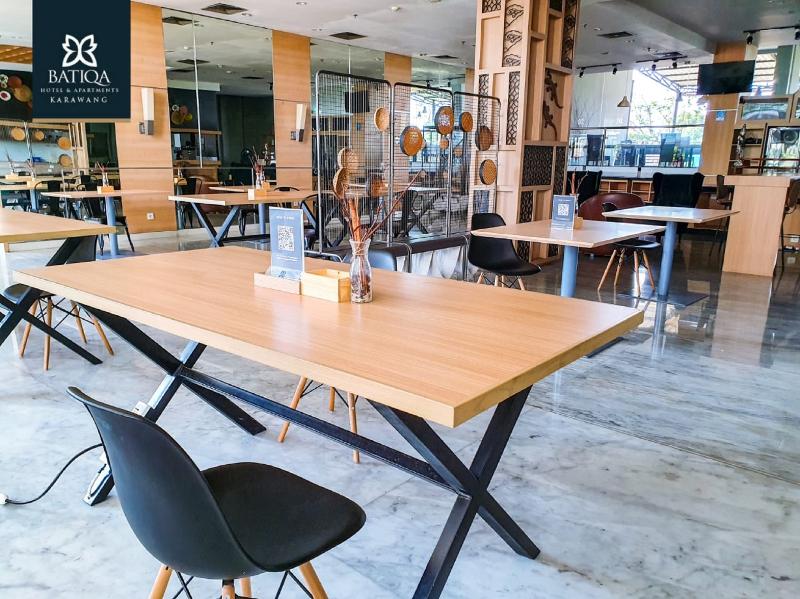 Batiqa Hotel & Apartments Karawang - Restoran