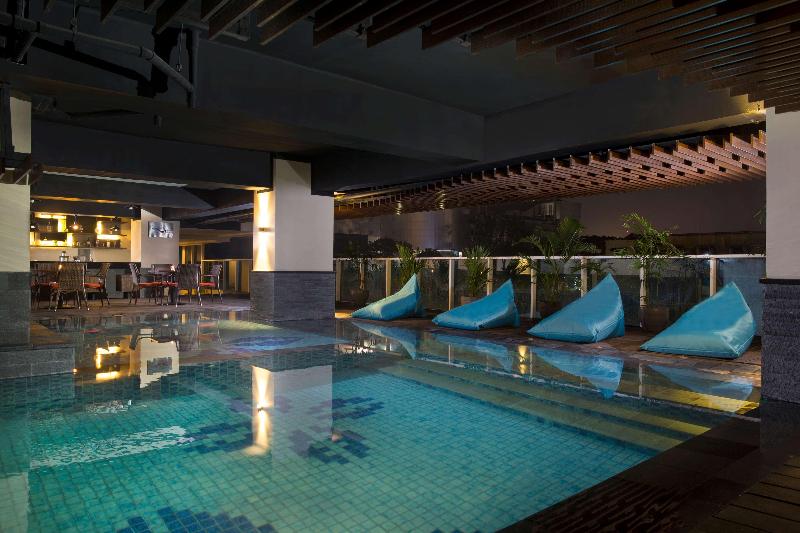 Best Western Premier La Grande Bandung - Havuz