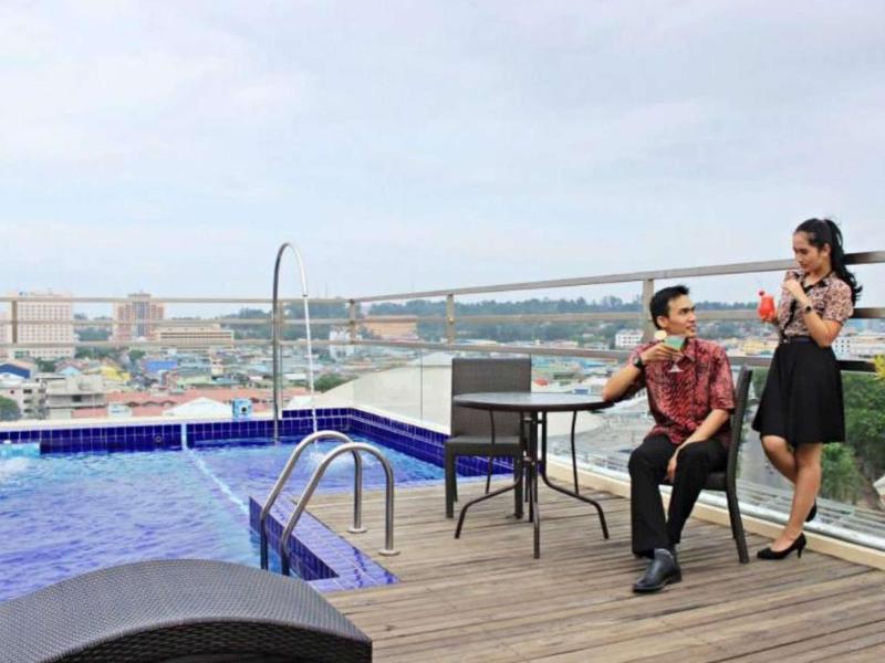Biz Hotel Batam - Havuz