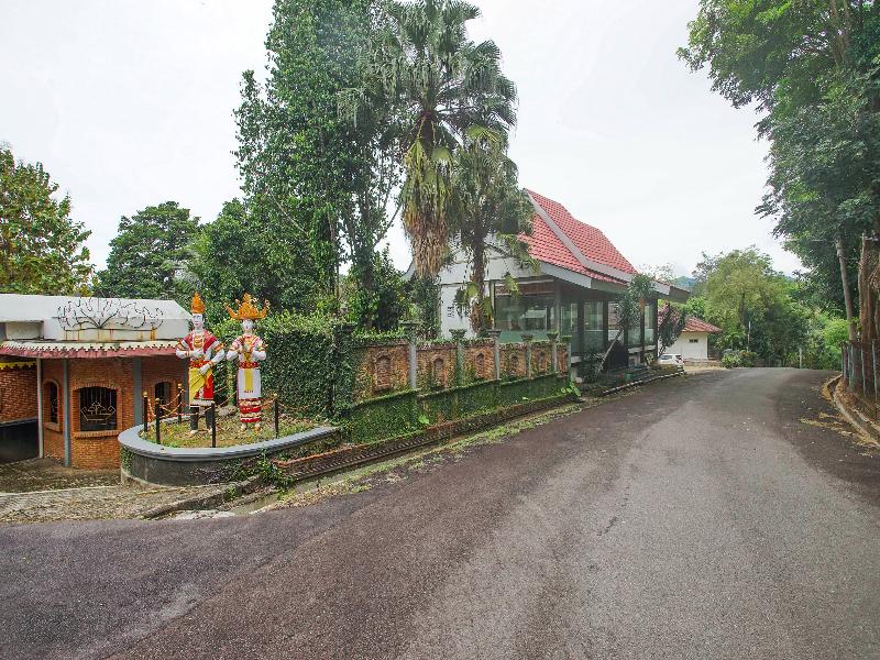 OYO 89999 Hotel Bumi Kedaton Resort - Genel