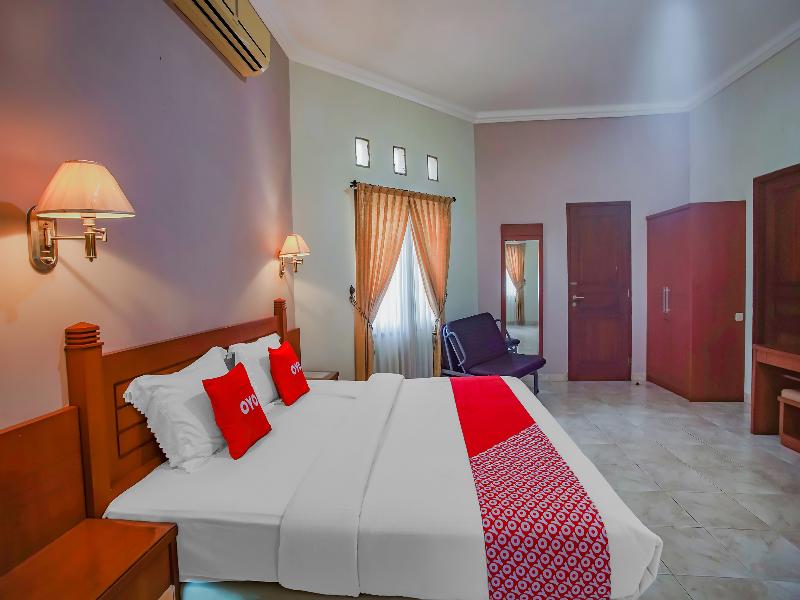 OYO 89999 Hotel Bumi Kedaton Resort - Oda
