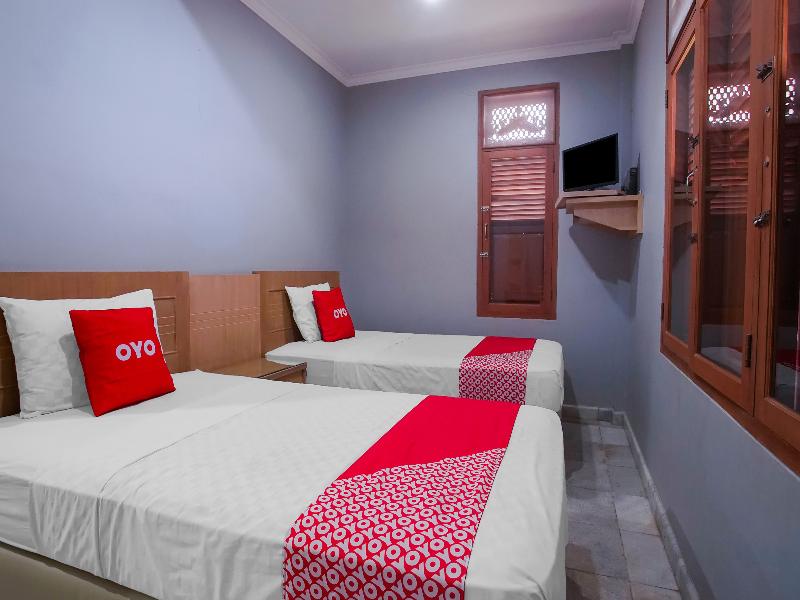 OYO 89999 Hotel Bumi Kedaton Resort - Oda