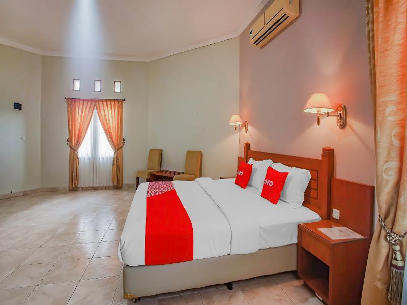 OYO 89999 Hotel Bumi Kedaton Resort - Oda
