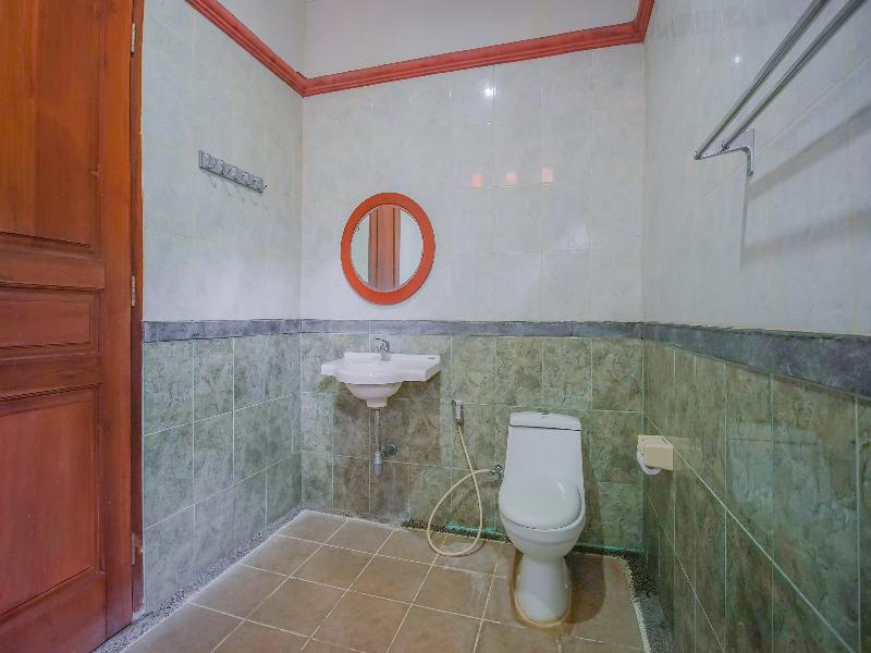 OYO 89999 Hotel Bumi Kedaton Resort - Oda