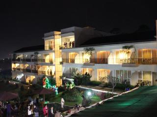 Casa Monte Rosa Hotel Ciloto Puncak fotoÄŸrafÄ±