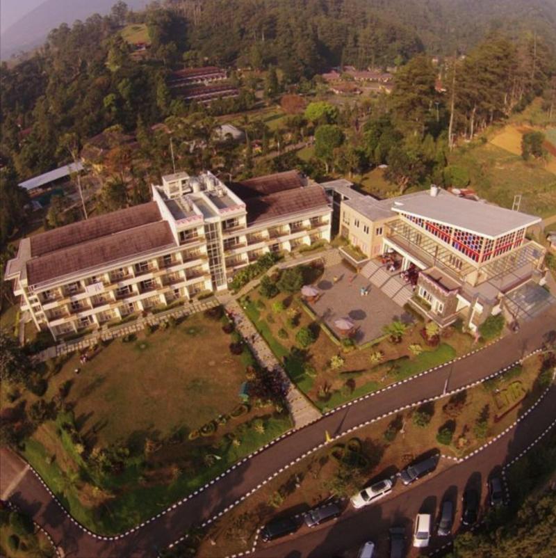 Casa Monte Rosa Hotel Ciloto Puncak - Genel