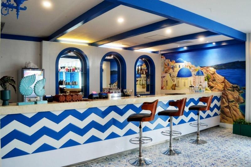 Cavinton Hotel Yogyakarta by Tritama Hospitality - Bar