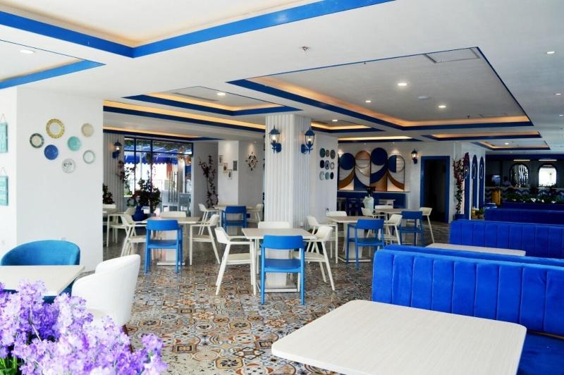 Cavinton Hotel Yogyakarta by Tritama Hospitality - Bar