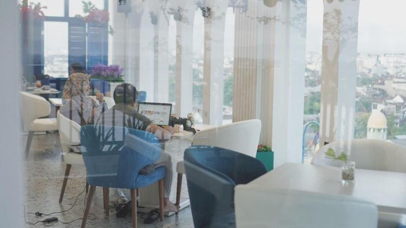 Cavinton Hotel Yogyakarta by Tritama Hospitality - Bar