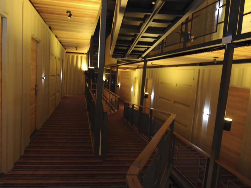 Chara Hotel Bandung - Genel