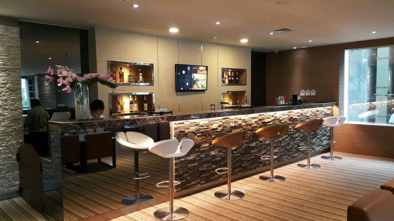 FOX HOTEL NAGOYA BATAM - Bar