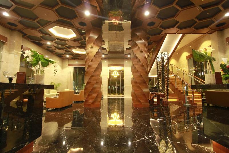 FOX HOTEL NAGOYA BATAM - Lobi