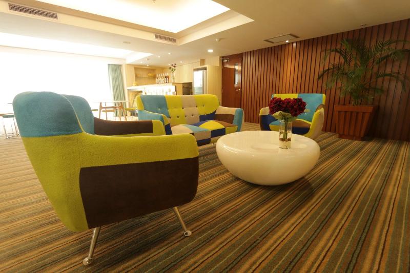 FOX HOTEL NAGOYA BATAM - Lobi