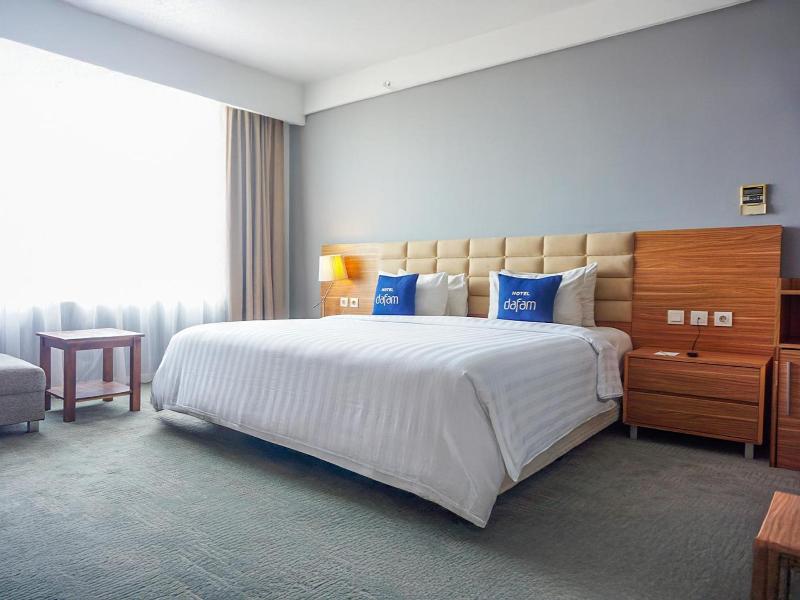 Hotel Dafam Pekanbaru - Oda