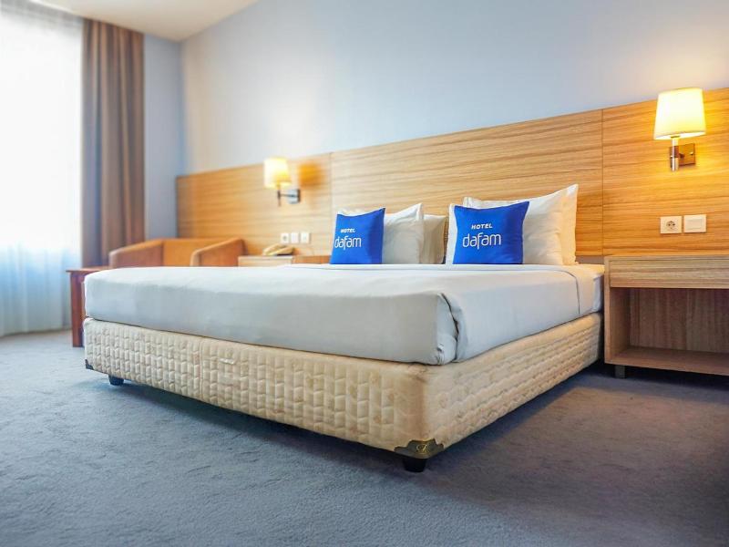 Hotel Dafam Pekanbaru - Oda