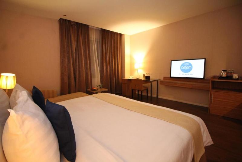 Hotel Dafam Pekanbaru - Oda