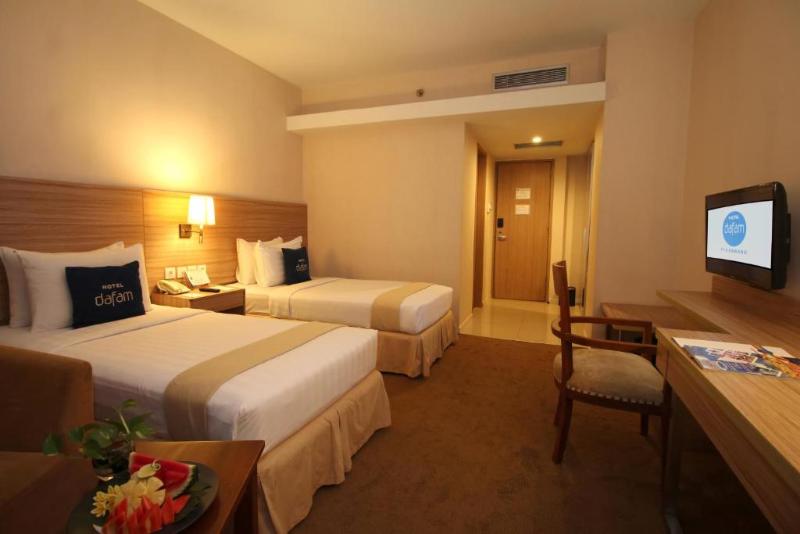 Hotel Dafam Pekanbaru - Oda