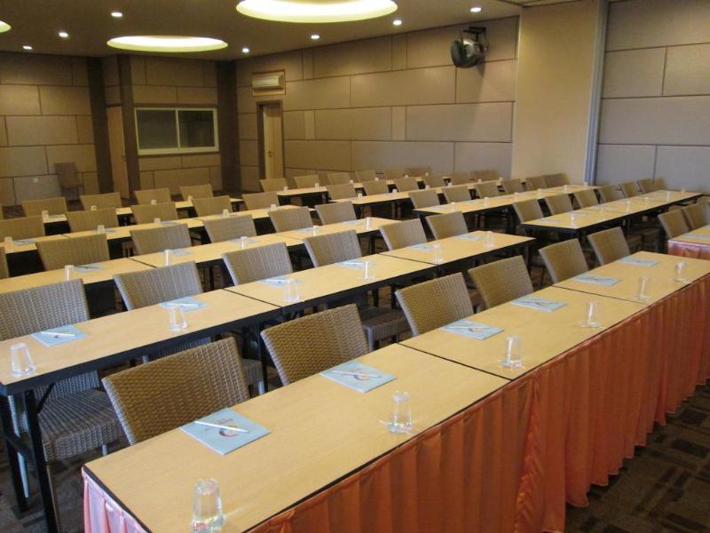 Dewarna Hotel Sutoyo - Genel