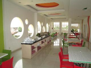 Dewarna Hotel Sutoyo otel fotoğrafı
