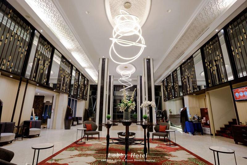 Emersia Hotel & Resort - Lobi