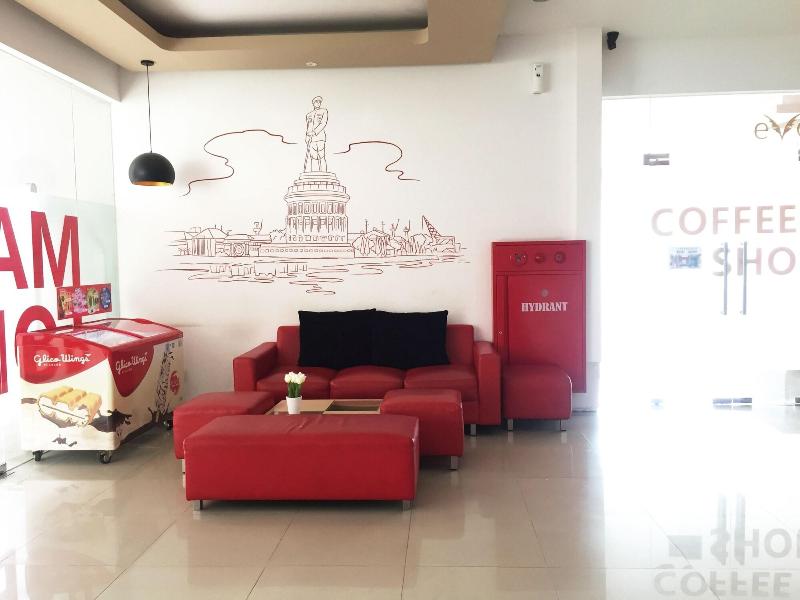 Evora Hotel Surabaya - Lobi