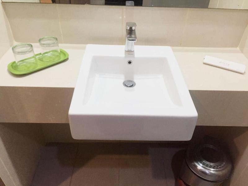 Evora Hotel Surabaya - Oda