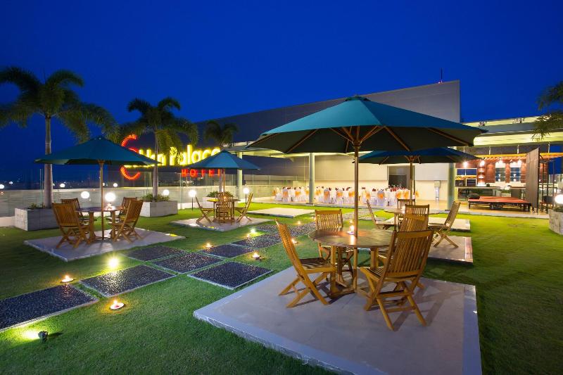 Golden Palace Hotel Lombok - Bar