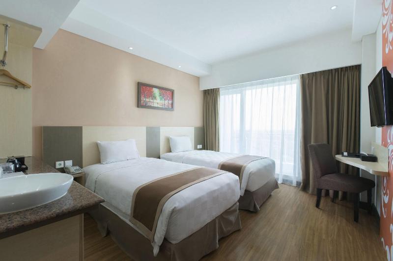 Grand City Hotel & Convention Makas - Oda