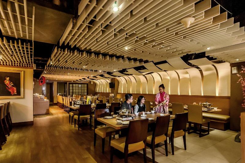 Claro Makassar - Restoran