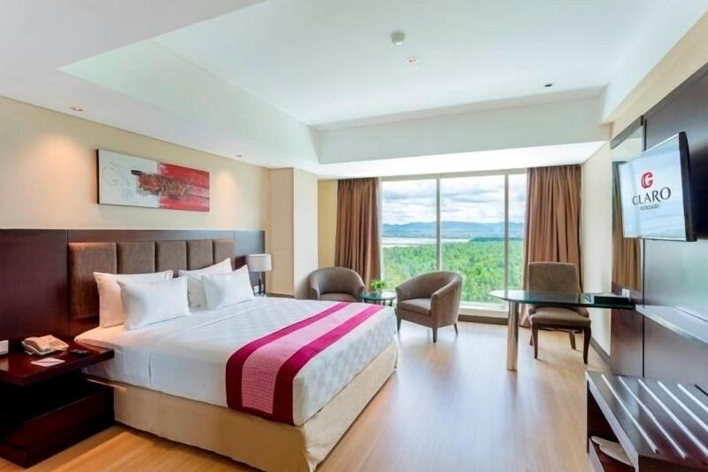 Grand Clarion Kendari - Oda