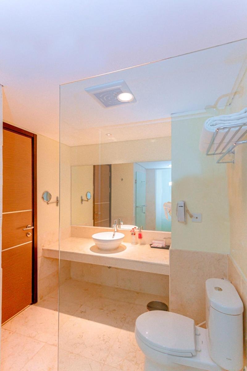 Grand Clarion Kendari - Oda