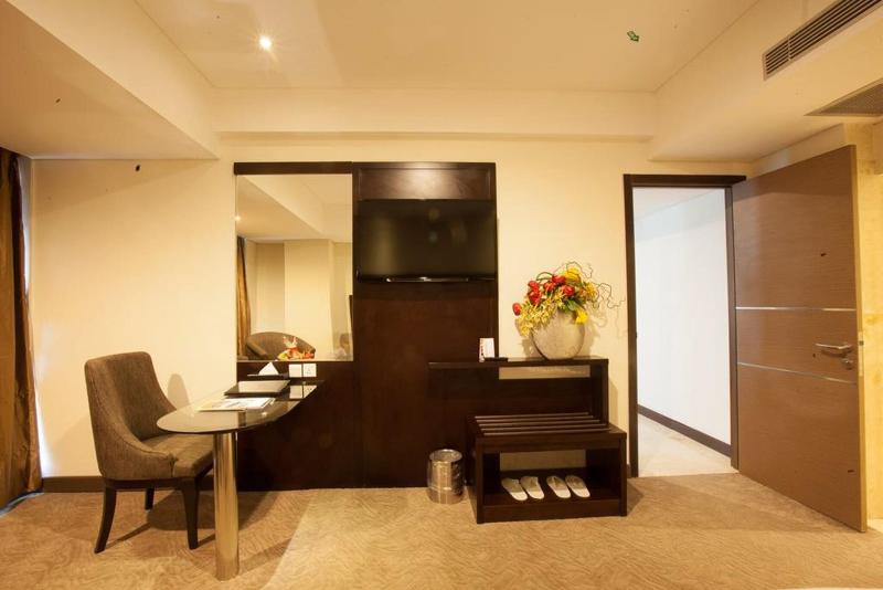 Grand Clarion Kendari - Oda