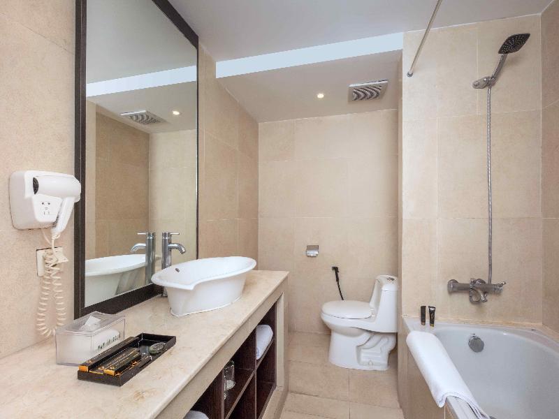 Grand Edge Hotel Semarang - Genel