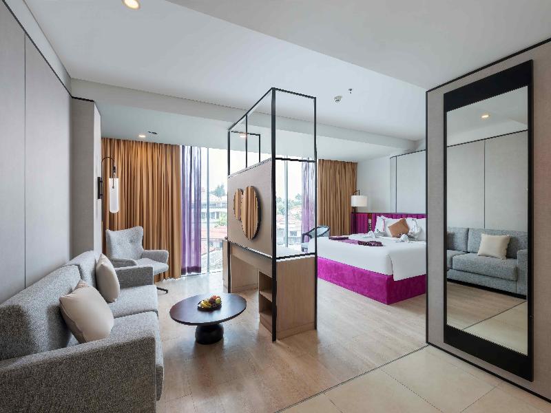 Grand Edge Hotel Semarang - Oda