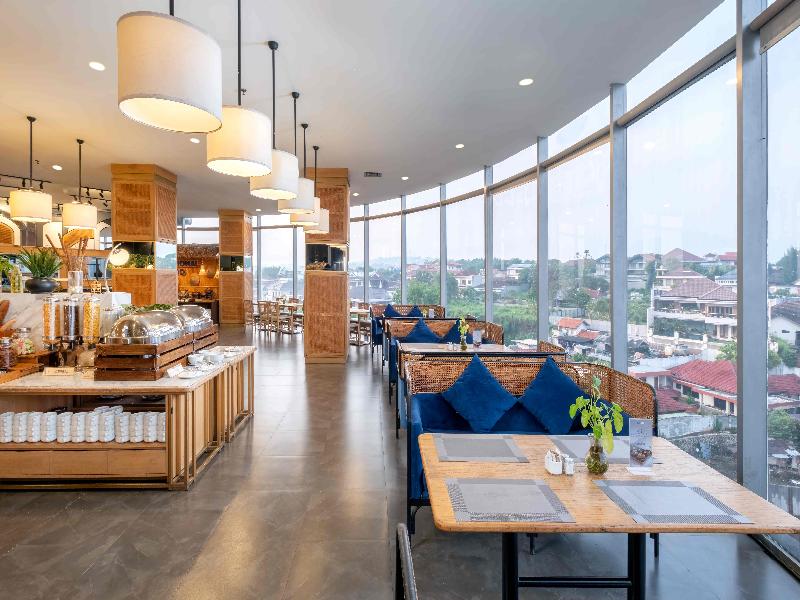 Grand Edge Hotel Semarang - Restoran