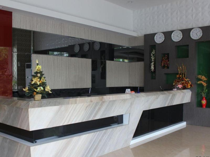 Grand Imawan Makassar - Lobi