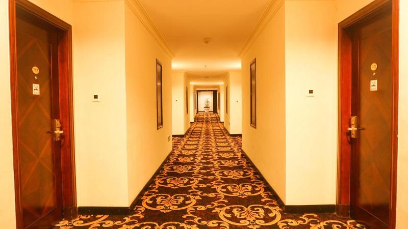 Grand Rocky Bukittinggi - Lobi