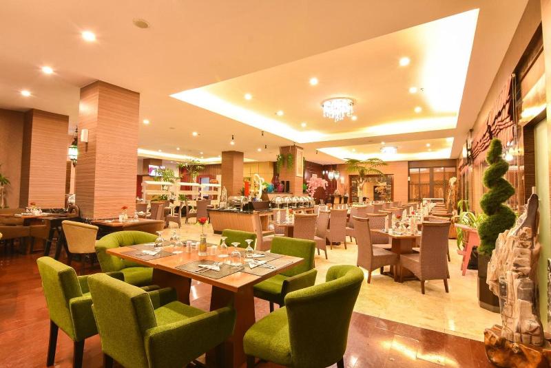 Grand Rocky Bukittinggi - Restoran