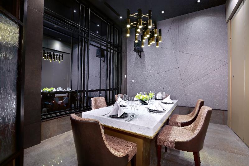 The Alts Hotel Palembang - Bar