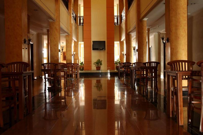 HOTEL GRANDE LAMPUNG Powered by Archipelago - Lobi