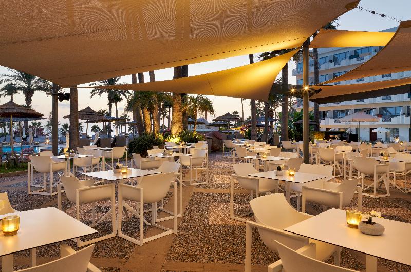 St George Beach Hotel & Spa Resort - Bar