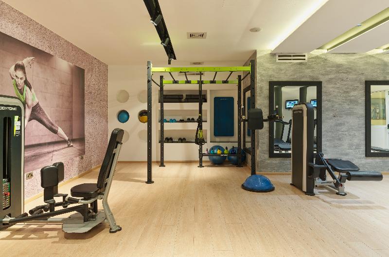 St George Beach Hotel & Spa Resort - Aktivite